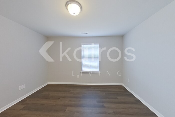 Building Photo - 138 Western Red Cedar Dr