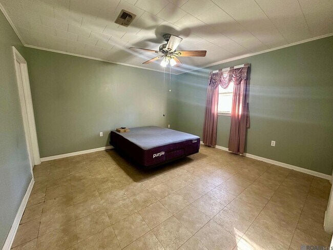 Building Photo - 43063 Black Bayou Rd