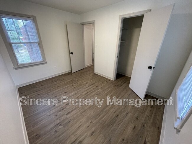 Building Photo - 1515 Casady Ln