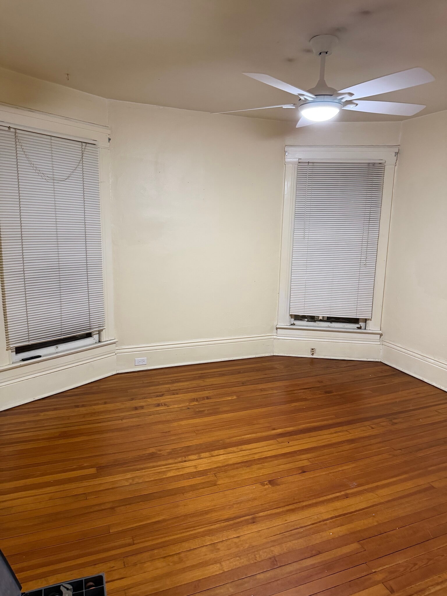 Building Photo - 276 Merriman Rd