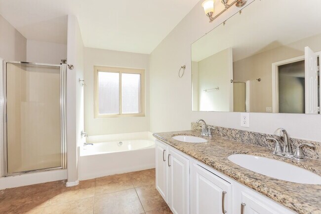 Building Photo - 30092 N Desert Willow Blvd