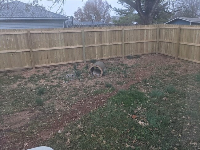 Building Photo - 2010 Sycamore Pl