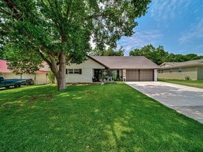 Building Photo - 5512 Odessa Ave