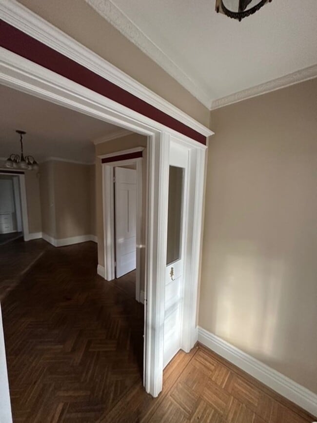 Building Photo - 293 Dartmouth St