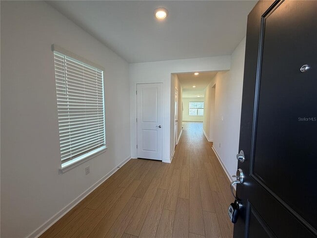 Building Photo - 33424 Binding Ties Ln