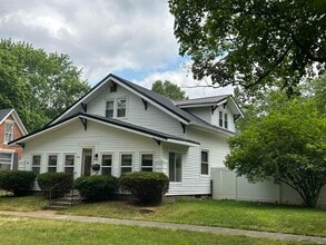 Building Photo - 509 N Indiana St