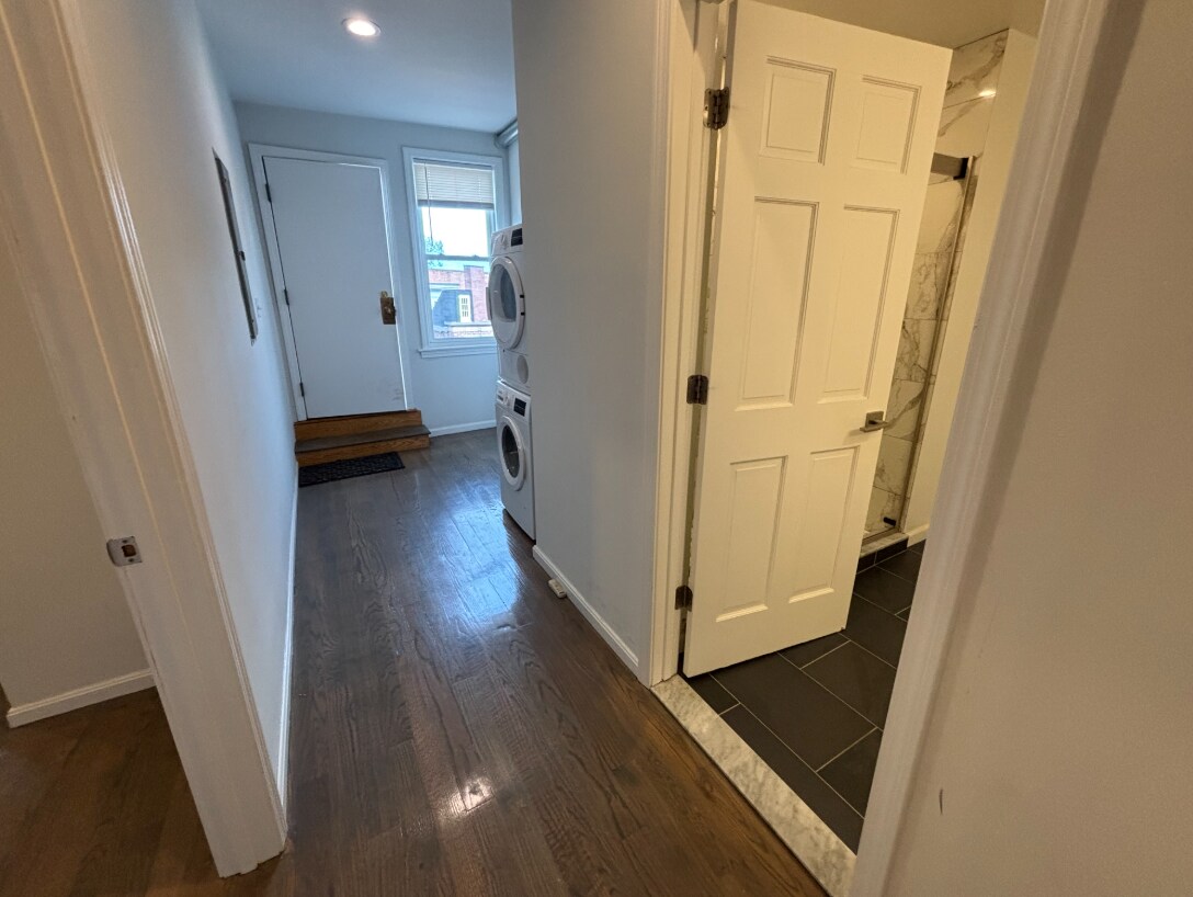Building Photo - 1402 Beacon St