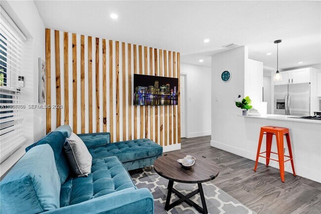 Building Photo - 6661 Freedom St