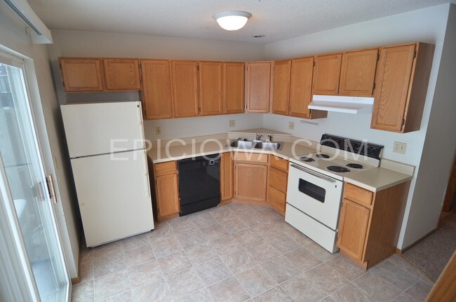 Building Photo - 2821 Cory Ct SW