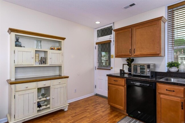 Building Photo - 4427 Neosho St