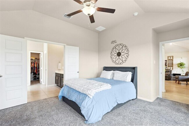 Building Photo - 2929 Greenbriar Rd