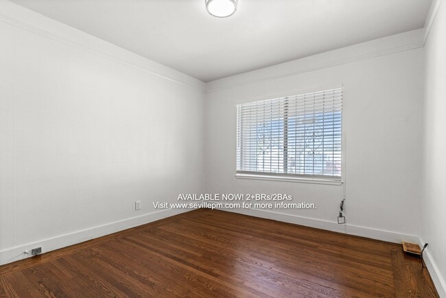 Building Photo - WELCOME HOME! Spacious, updated, and ready...