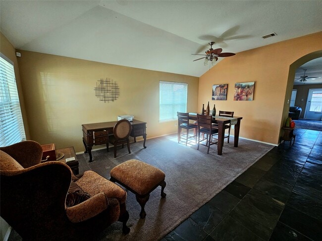 Building Photo - 3418 Dorsey Ln