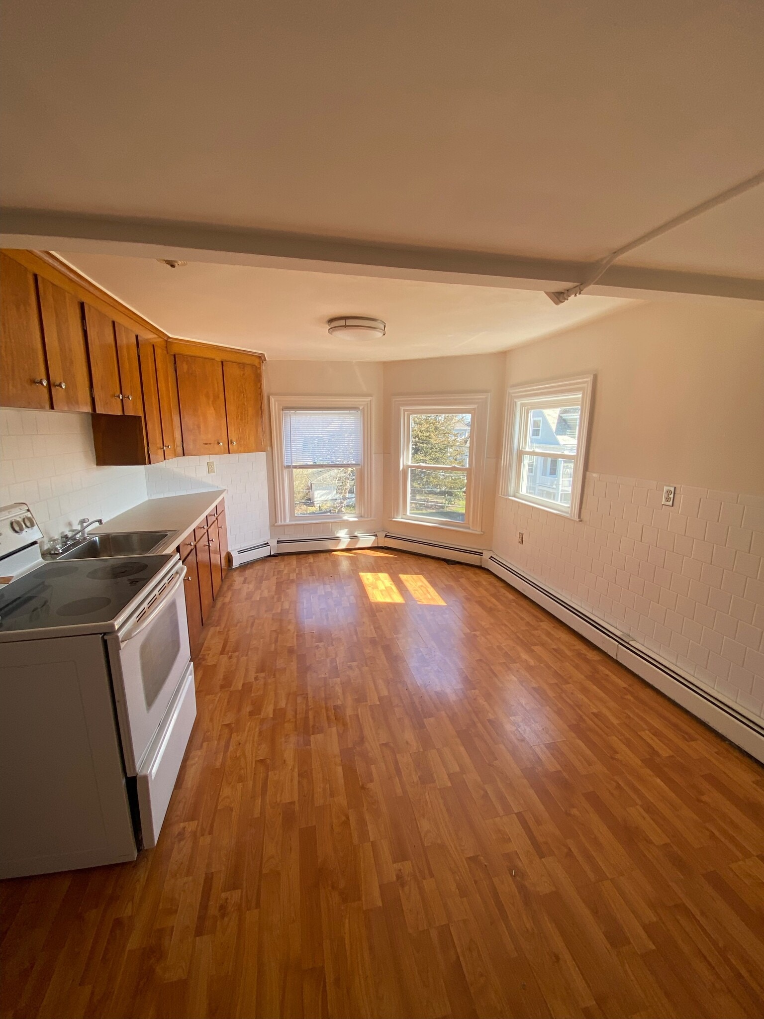 Large Kitchen - 55 Grove St