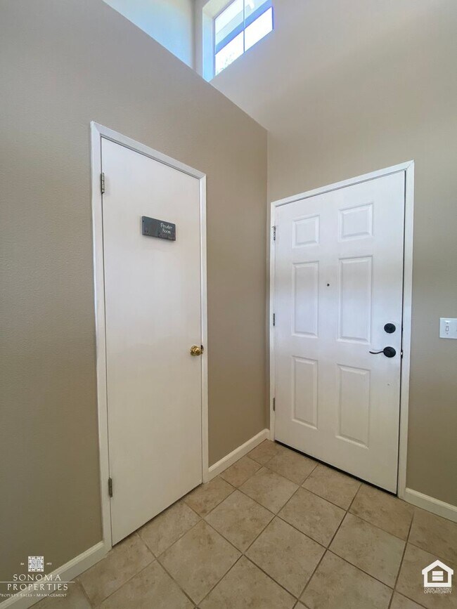 Building Photo - Light-Filled 3BD/2BA Home in Desirable Fry...