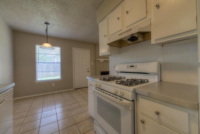 Building Photo - 2412 Burleson Ct