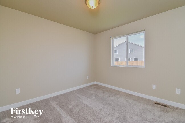Building Photo - 10345 Luneth Dr