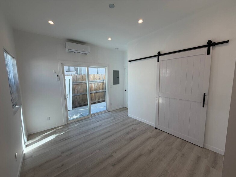 Building Photo - 5901 Texhoma Ave