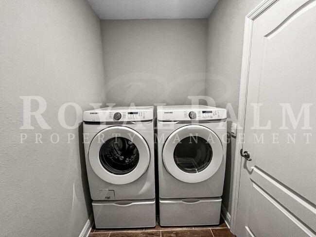 Building Photo - 25 Orlando Blvd