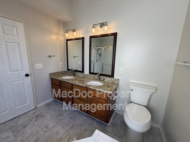 Building Photo - 14 Heatherbrook Ln