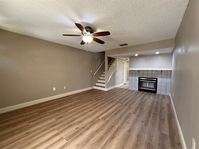 Building Photo - 2201 Fletchers Point Cir