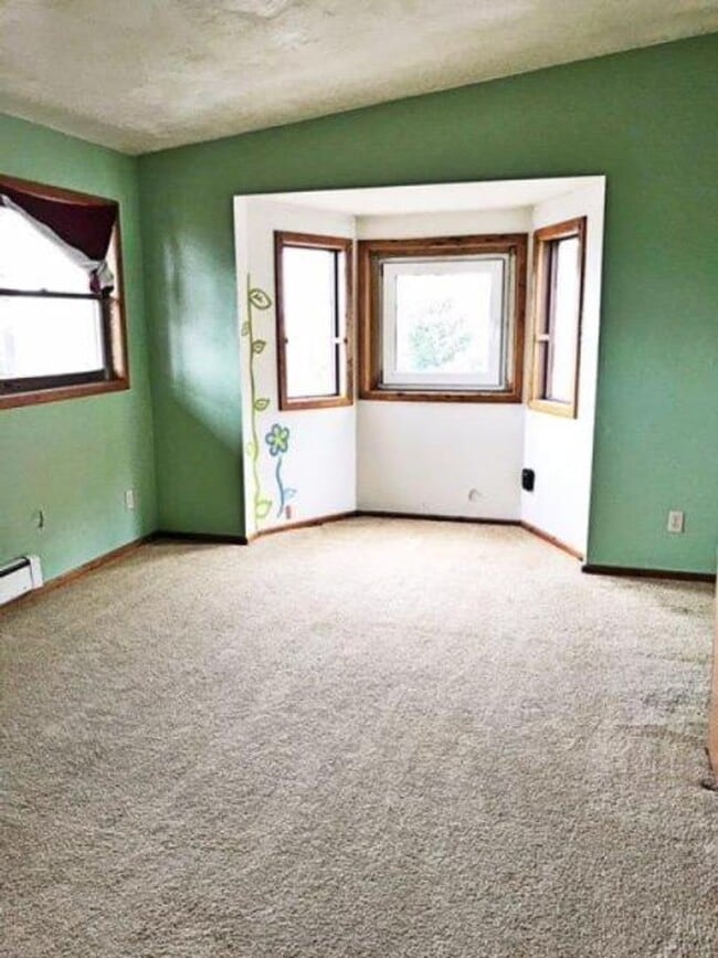 Building Photo - 307 High St