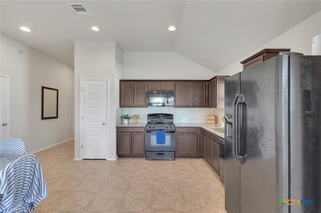 Building Photo - 425 Spiny Lizard Ln