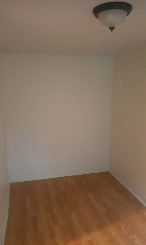 Building Photo - 322 2nd St