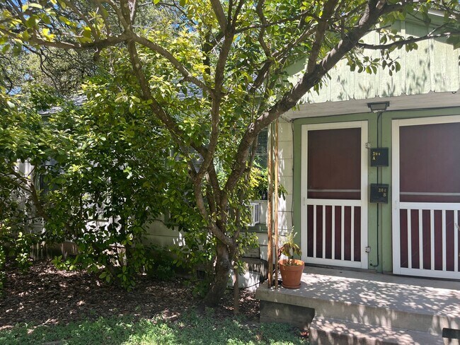 Building Photo - Fairview Properties