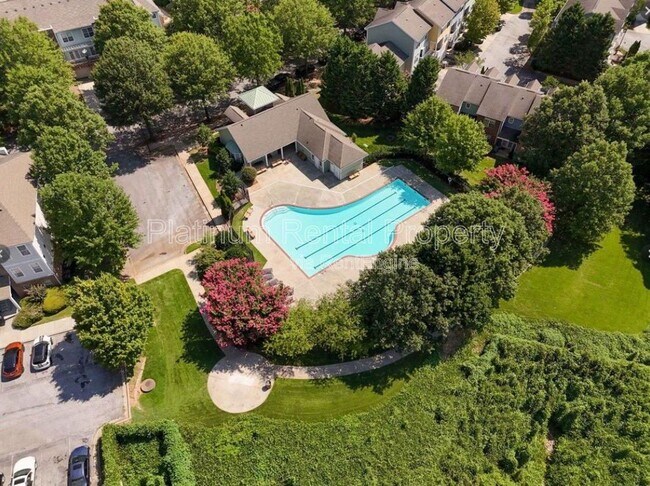 Building Photo - 250 Amal Dr SW