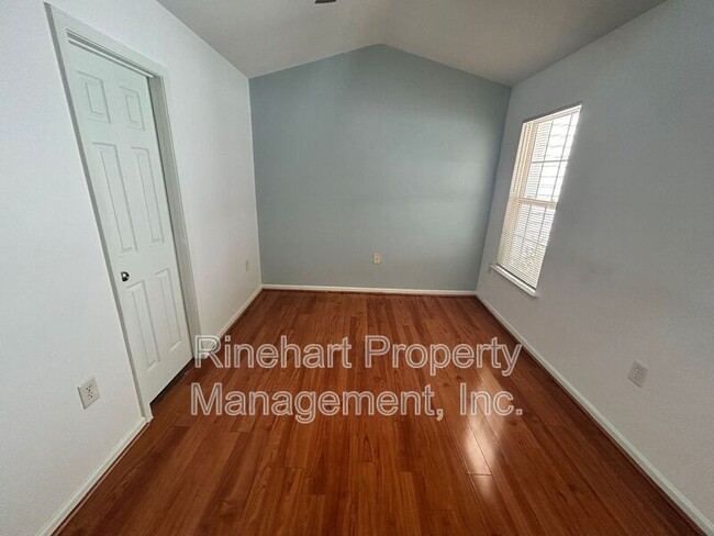 Building Photo - 409 Lexie Ln