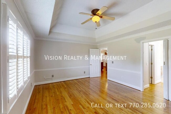 Building Photo - 28 Summerwind Dr