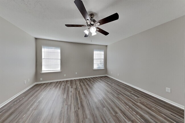 Building Photo - 16323 Jast Dr