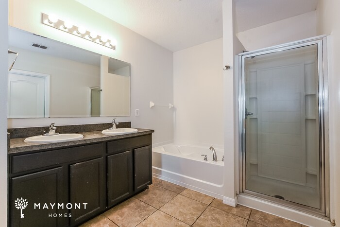 Building Photo - 12913 Regiment Dr