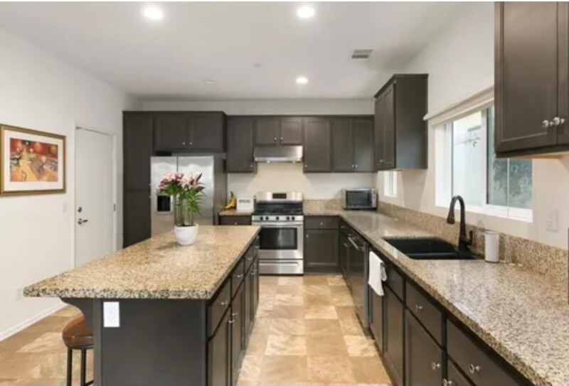 Building Photo - 35431 Brown Galloway Ln