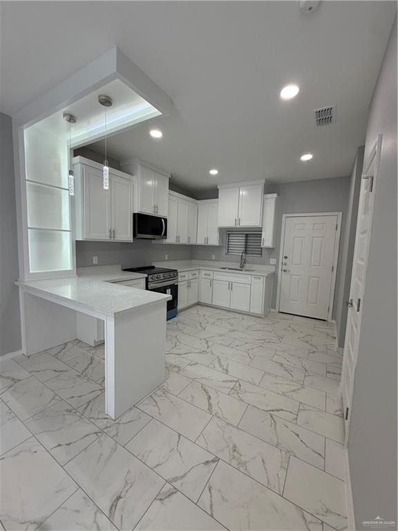 Building Photo - 2113 Elsham Ave