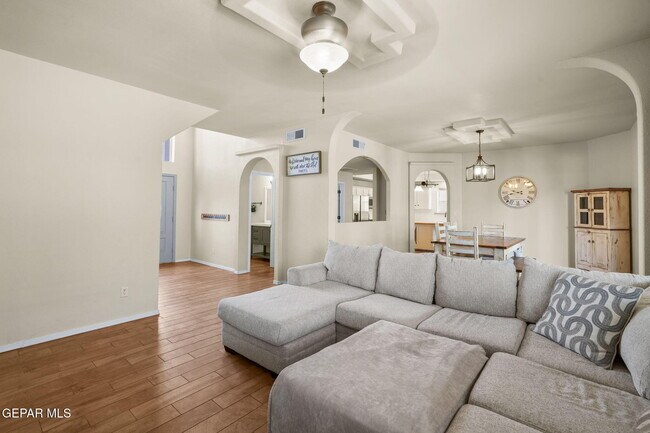 Building Photo - 6384 Franklin Gate Dr