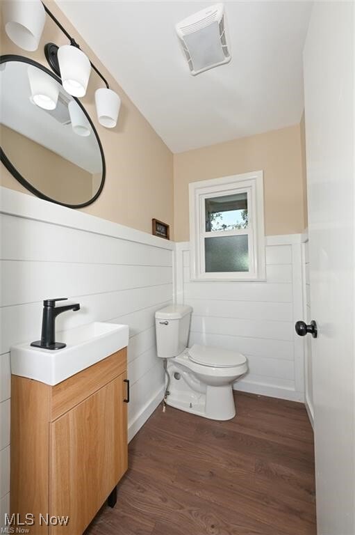 Building Photo - 357 E Paige Ave