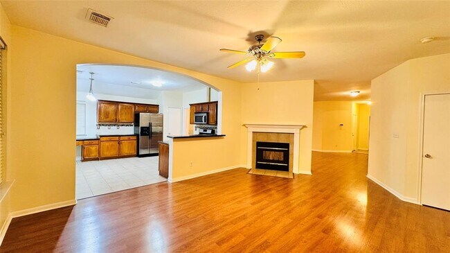 Building Photo - 10614 Desert Springs Cir