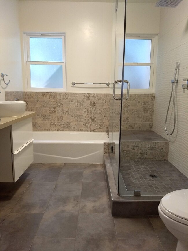 Building Photo - 8549 Clifton Wy