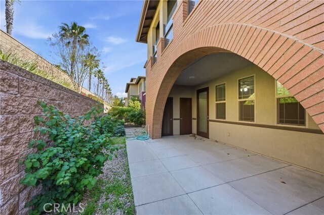 Building Photo - 12422 Benton Dr