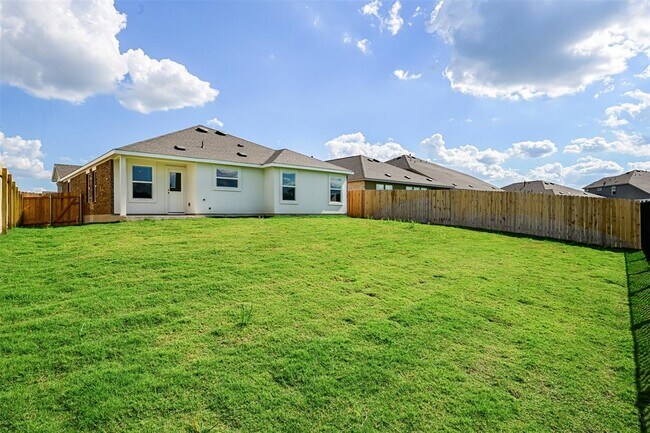 Building Photo - 2244 Devine Lake Bnd