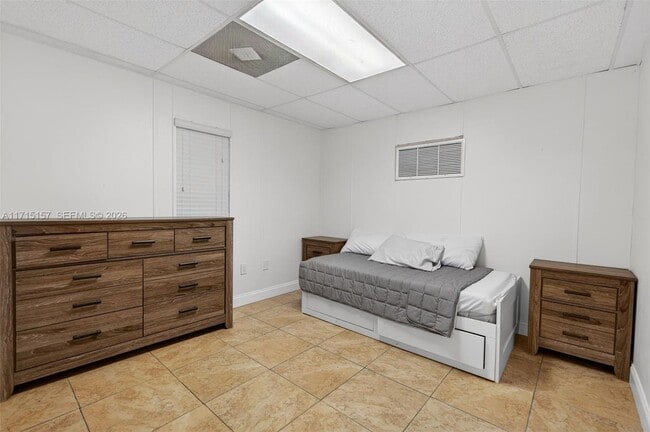 Building Photo - 3640 SW 22nd St