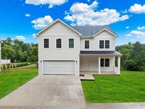 Building Photo - 5 BED 2.5 BATH HOME LOCATED IN BLACKSBURG