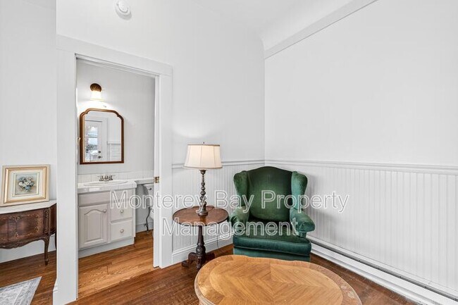 Building Photo - 225 Central Ave