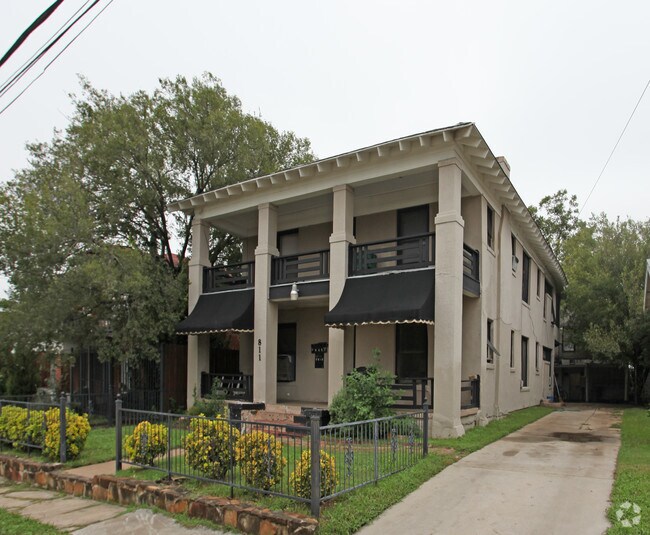 811821 May St 811821 May St Fort Worth TX 76104 Apartment Finder