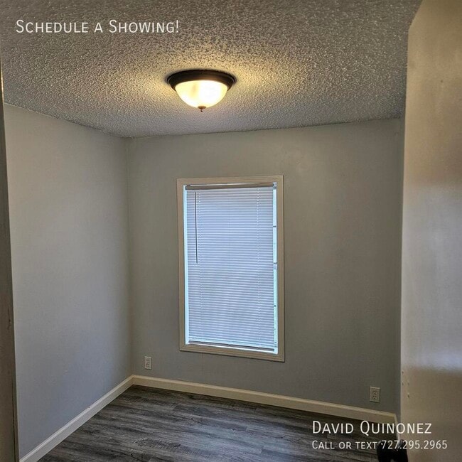 Building Photo - 2737 W Washington Center Rd