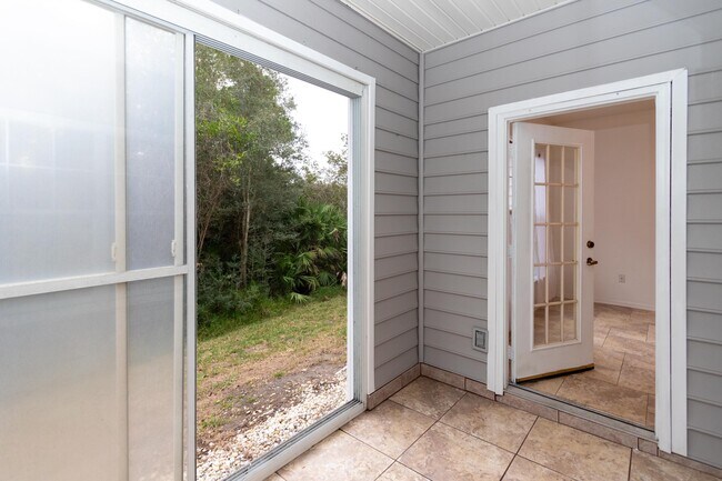 Building Photo - 13115 Harbour Vista Cir