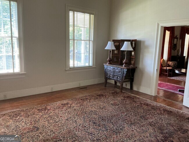 Building Photo - 992 Tatnall St