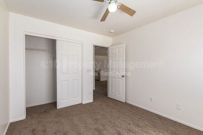 Building Photo - 2320 W Allens Peak Dr